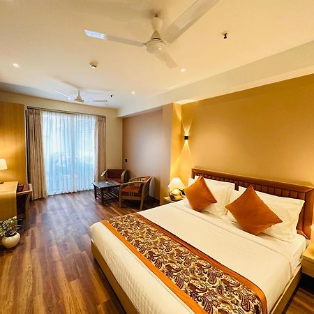 Hotel South Ex Residency - South Ex Near Aiims Delhi - Couple Friendly New Delhi Eksteriør billede