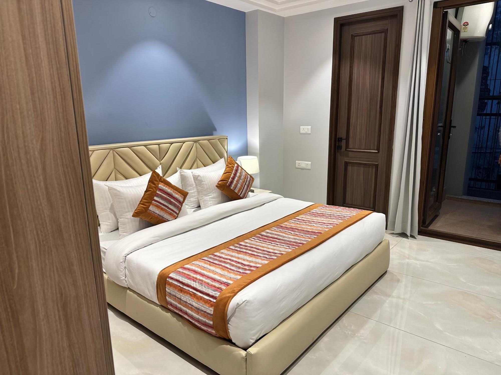 Hotel South Ex Residency - South Ex Near Aiims Delhi - Couple Friendly New Delhi Eksteriør billede