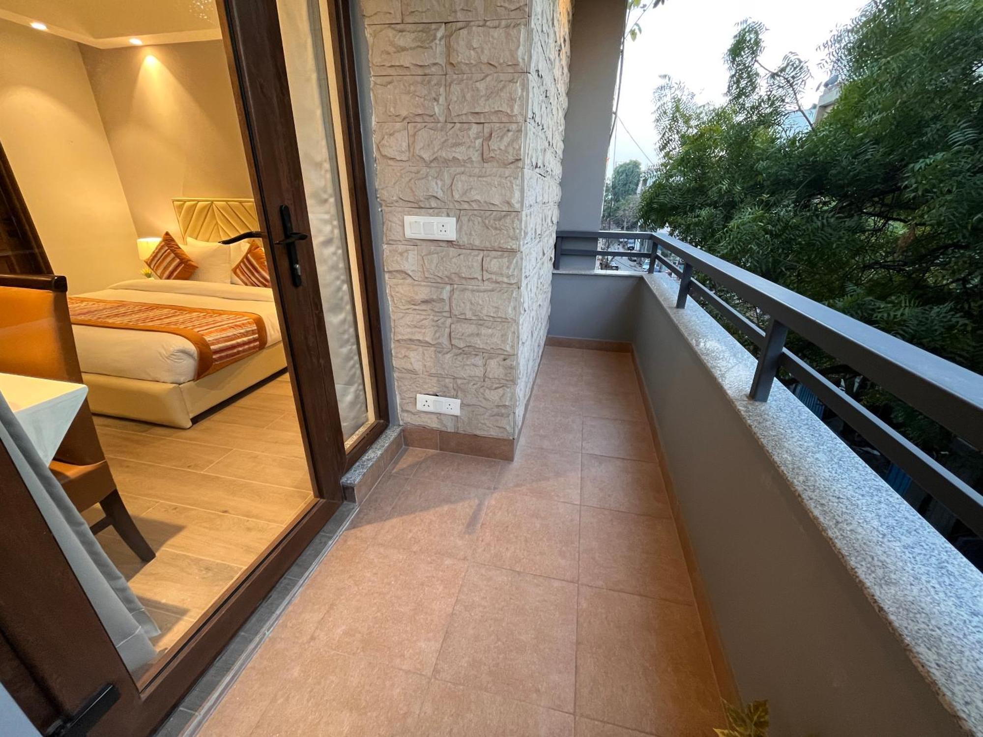 Hotel South Ex Residency - South Ex Near Aiims Delhi - Couple Friendly New Delhi Eksteriør billede